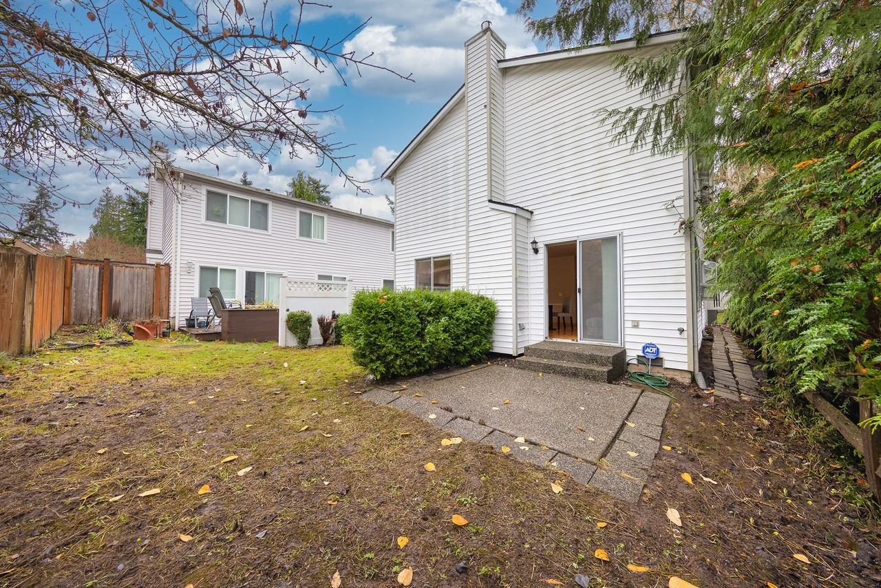 9625 122nd Ln Ne - Photo 2 of 18