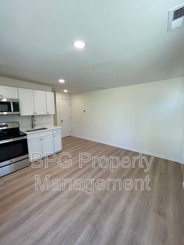 79 Horner St #1 - Photo 7 of 22