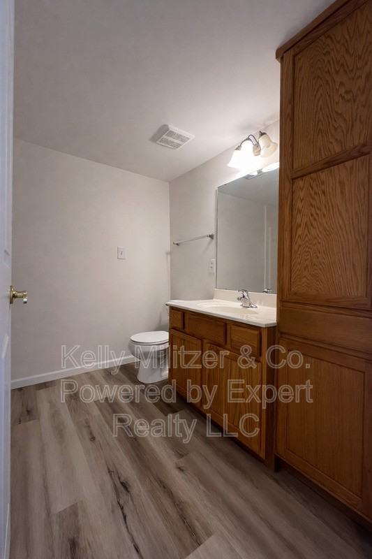 406 S Church St #512 - Photo 6 of 28
