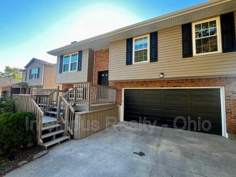 2600 Saybrook Dr - Photo 2 of 35