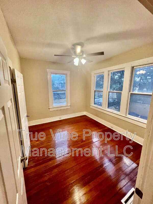 253 Post Ave #2 - Photo 2 of 8