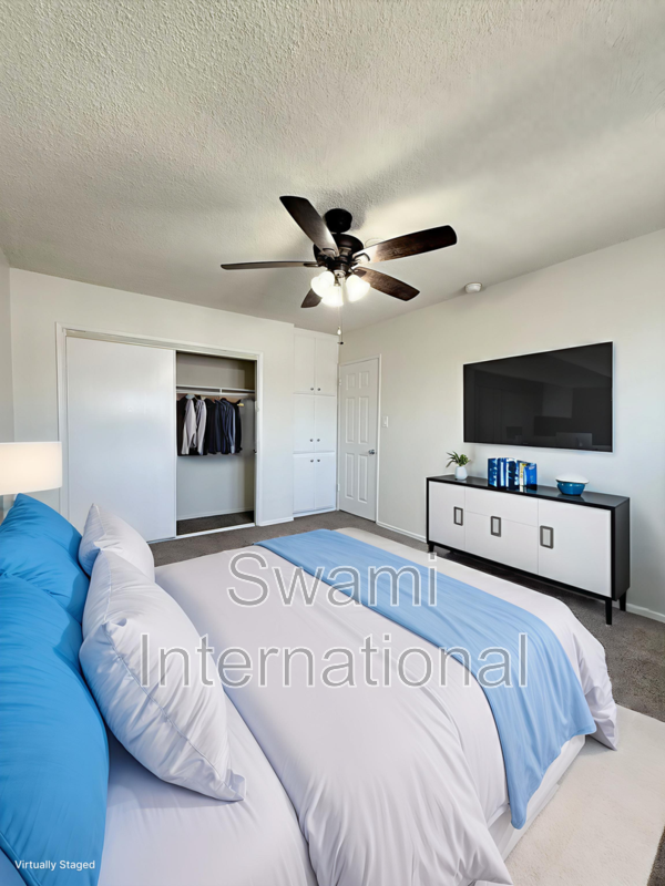 5846 Estrella Ave #4 - Photo 2 of 16