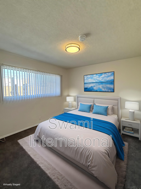 5846 Estrella Ave #4 - Photo 3 of 16