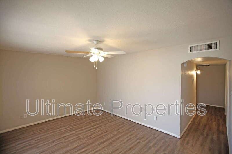 1547 W Kerry Ln - Photo 6 of 14