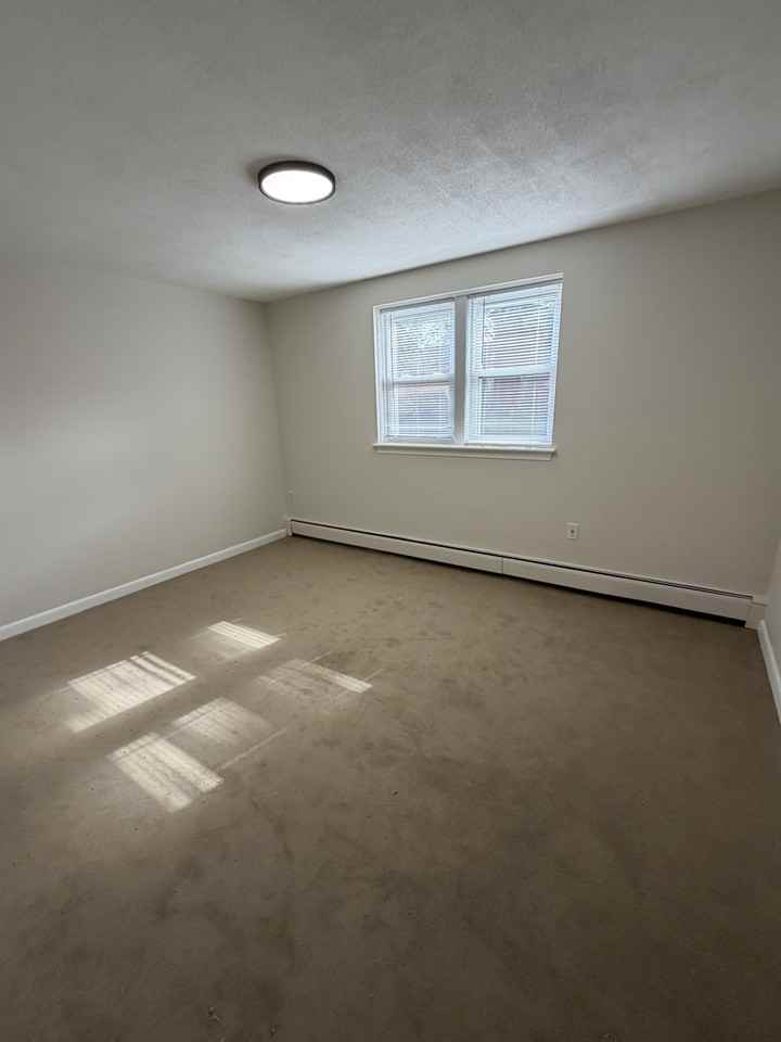 Gardner St #1-11 - Photo 2 of 7