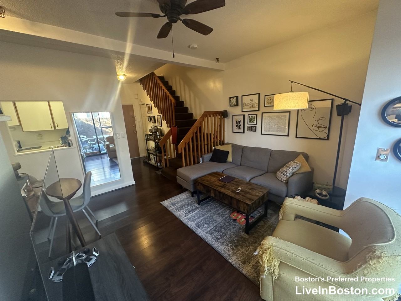 Euston Rd #105 - Photo 3 of 12