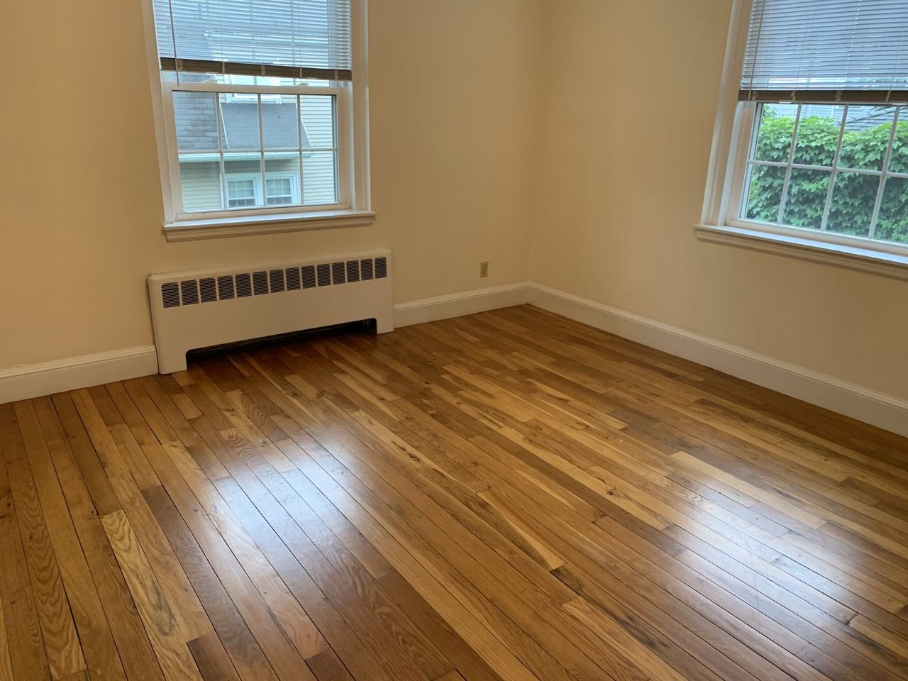 550 Belmont St #29 - Photo 2 of 6