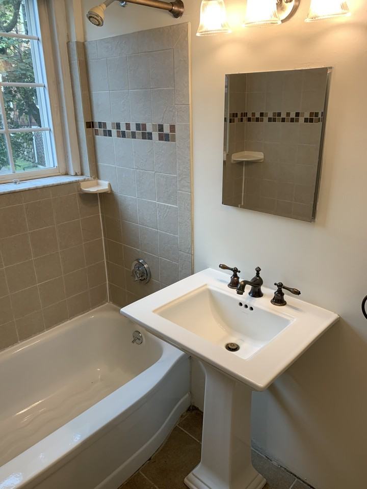 550 Belmont St #29 - Photo 5 of 6