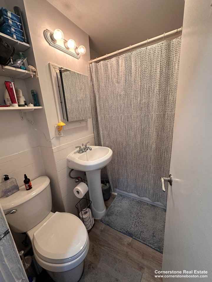 I St #3 - Photo 3 of 3