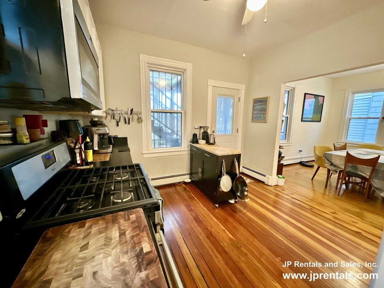 11 Sheridan St #2 - Photo 4 of 17