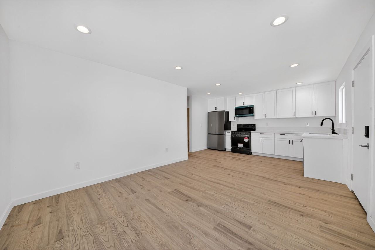 5605 Cimarron St #NA - Photo 7 of 16