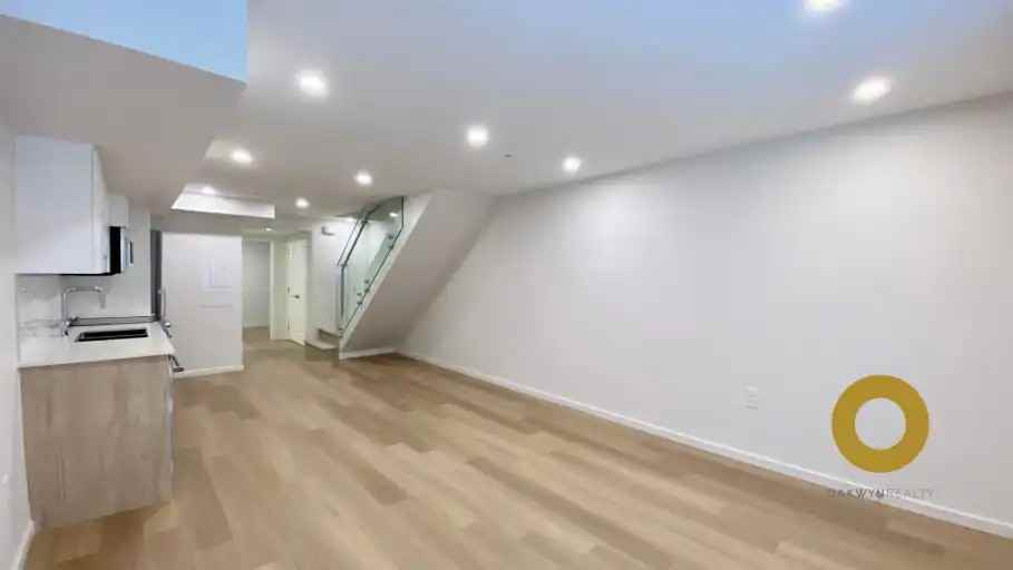 3623 Rae Ave - Photo 4 of 12