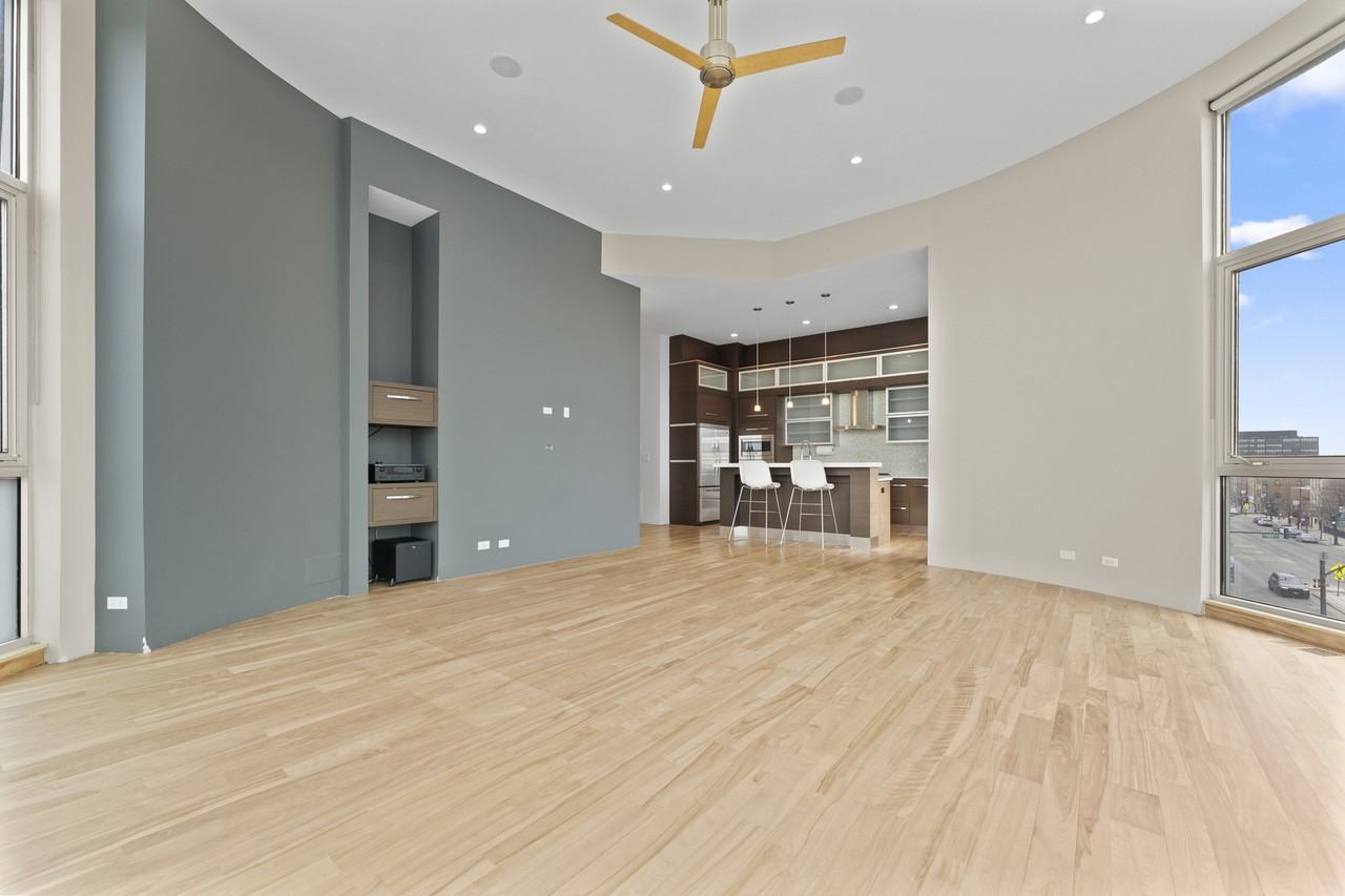 2408 W Rice St #401 - Photo 7 of 26