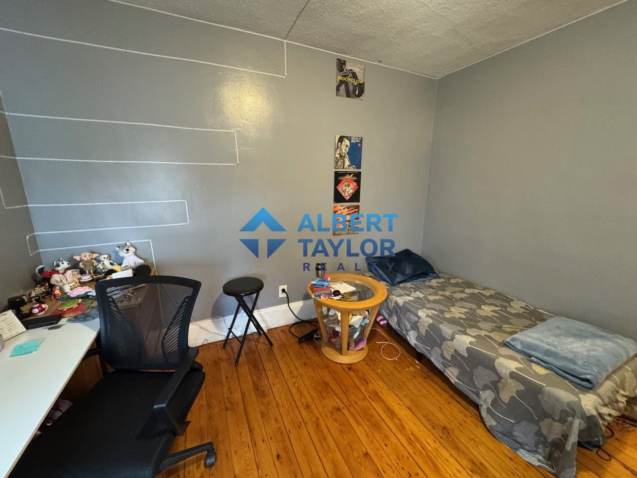 160 Centre St #2 - Photo 4 of 12