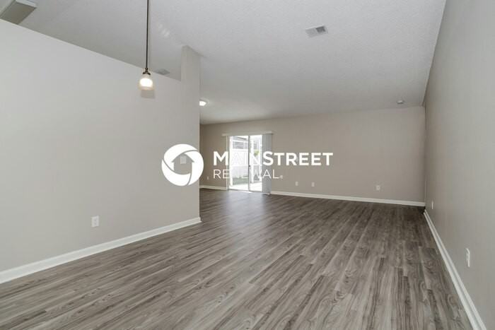 1510 Oak Hill Trl - Photo 4 of 16