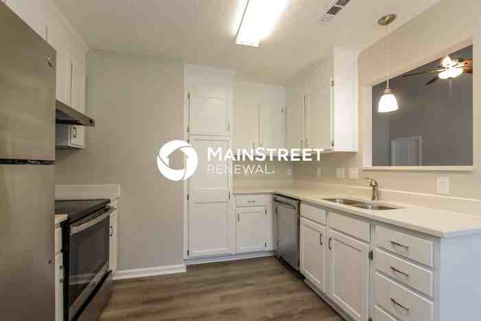 6005 Brick Landing Dr - Photo 7 of 16