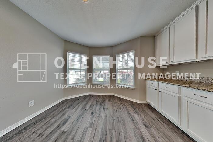 10218 Black Forest Ct - Photo 7 of 23