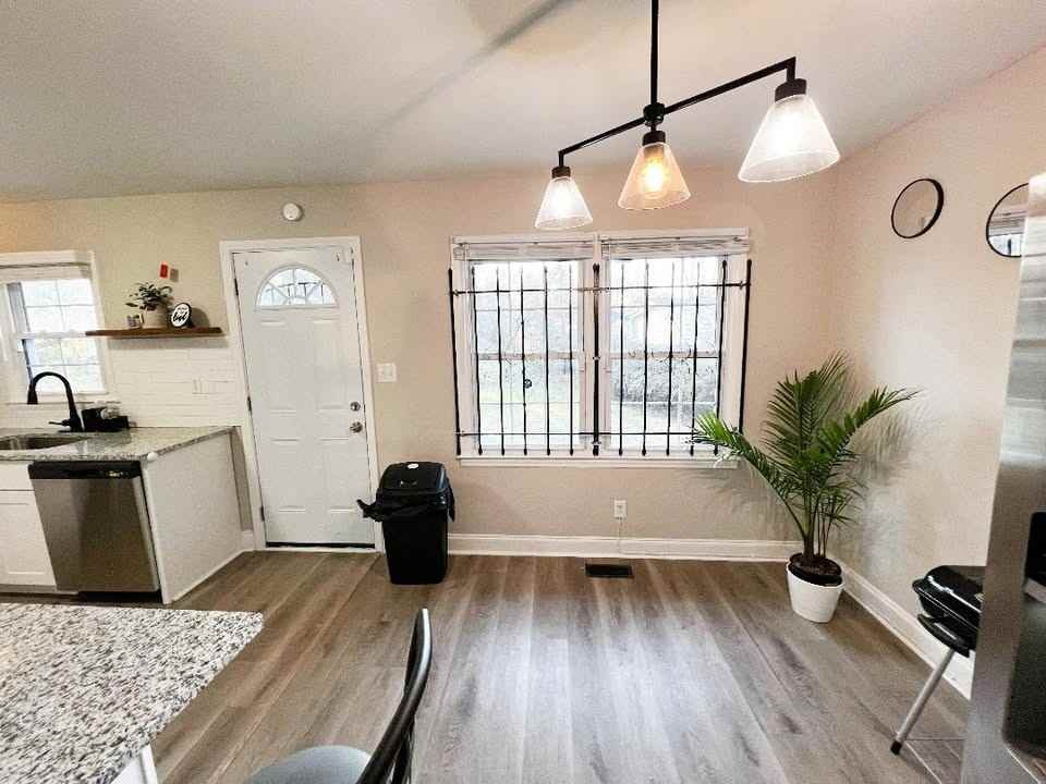 609 Bilmark Ave - Photo 5 of 50