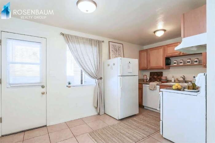 455 W Kelso St #109 - Photo 6 of 27