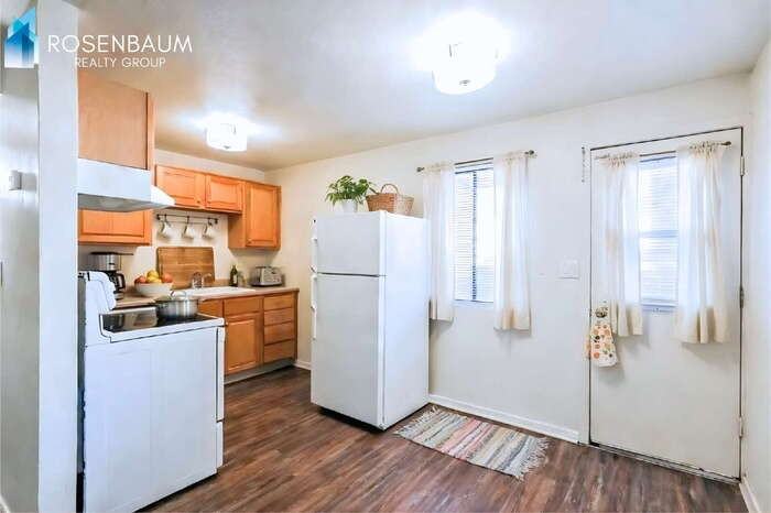 455 W Kelso St #109 - Photo 7 of 27