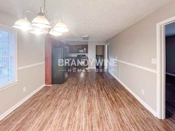 1481 Smokehouse Ln - Photo 7 of 34