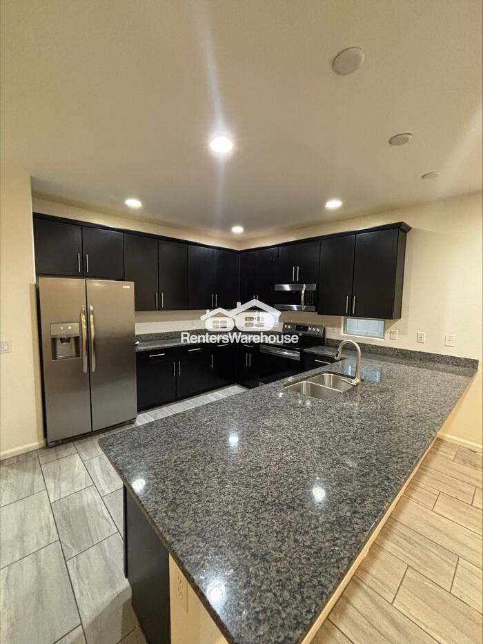 7643 W Fetlock Trl - Photo 6 of 26