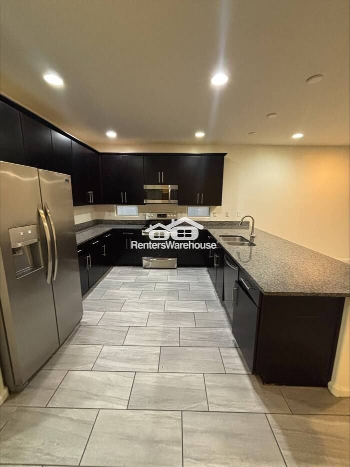 7643 W Fetlock Trl - Photo 7 of 26