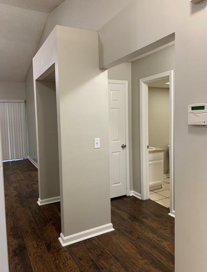 5132 Indian Lakes Ct #3 - Photo 6 of 17