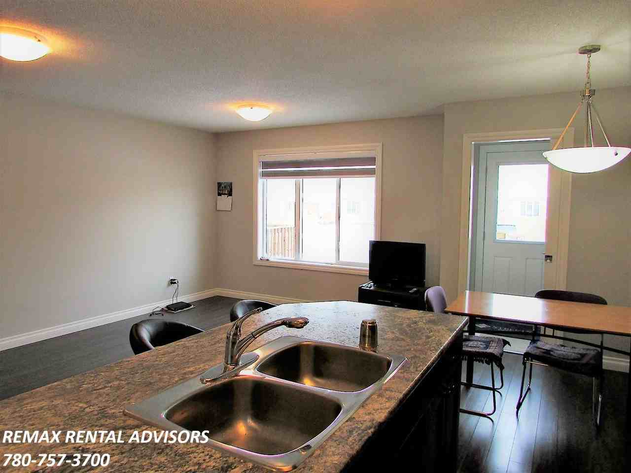 3022 15 Ave Nw - Photo 4 of 19