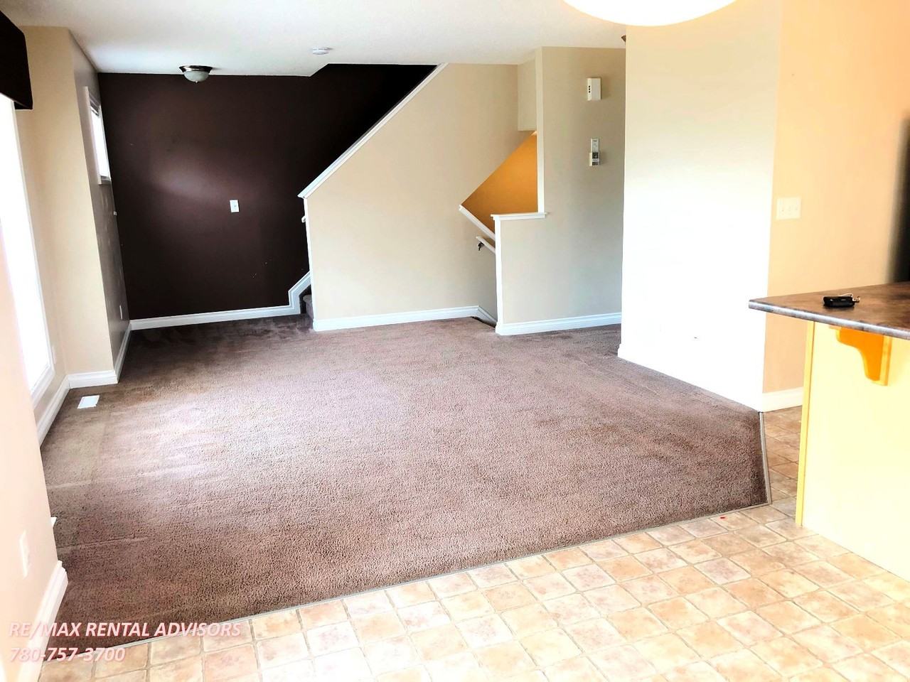 12050 17 Ave Sw - Photo 7 of 22