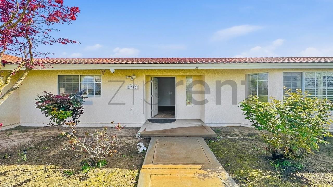 8730 S East Ave - Photo 5 of 24