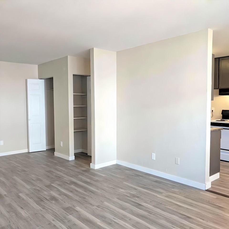 1858 Magnolia Ave E #1858-303 - Photo 2 of 22