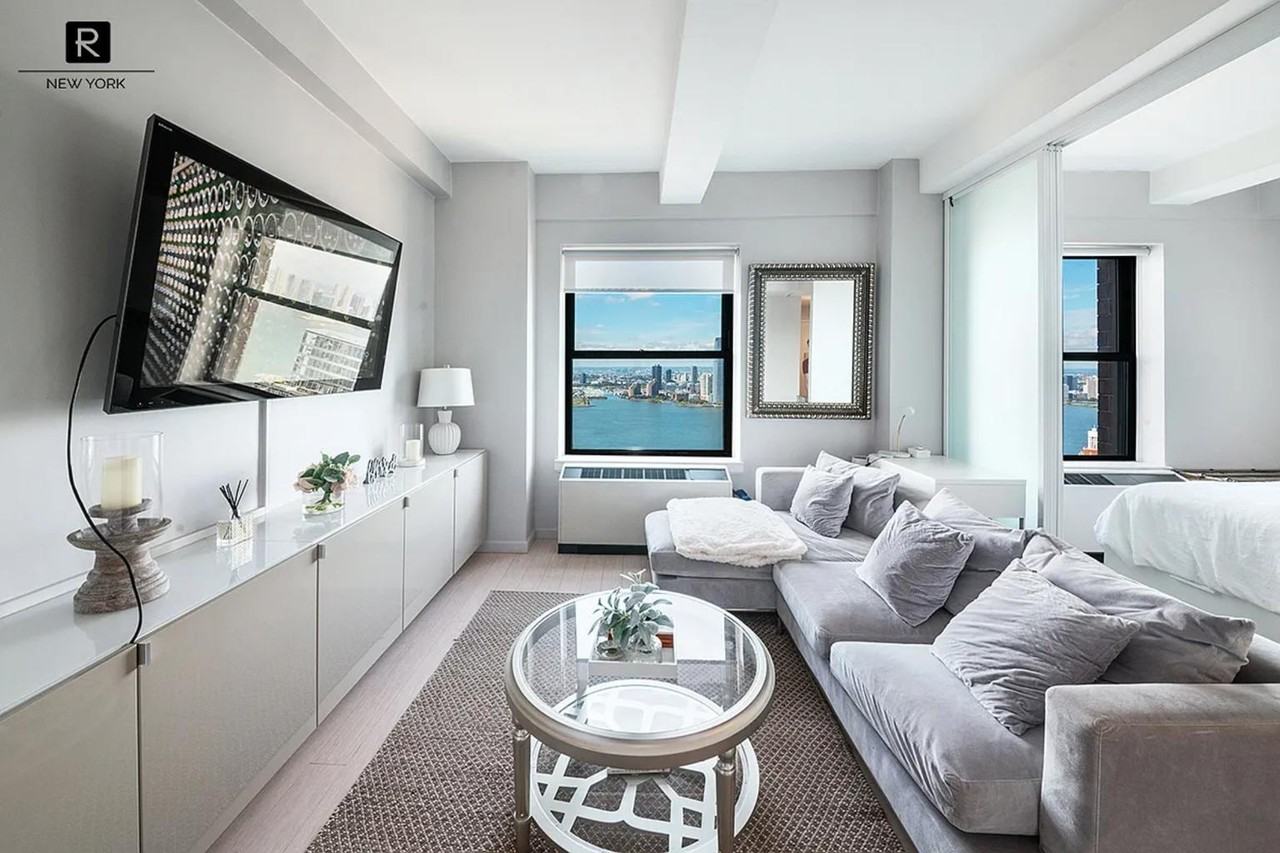 20 West St #39A - Photo 2 of 8