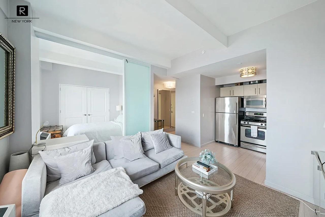 20 West St #39A - Photo 3 of 8