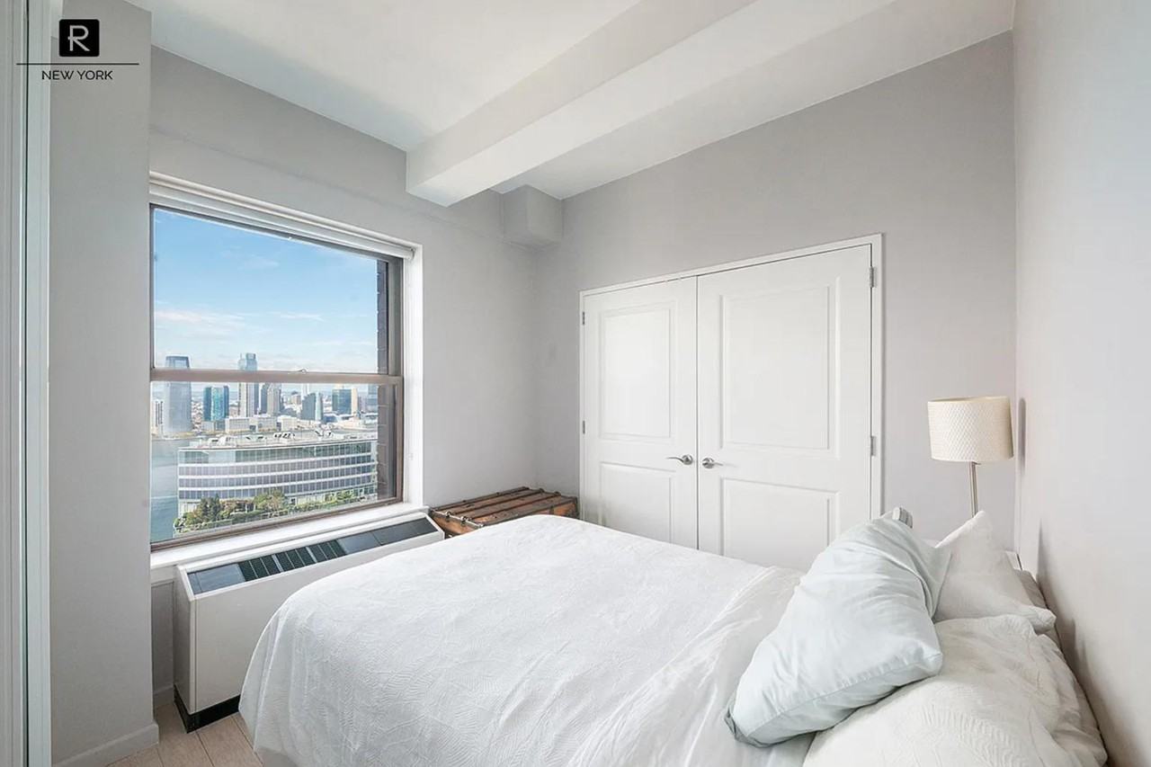 20 West St #39A - Photo 5 of 8