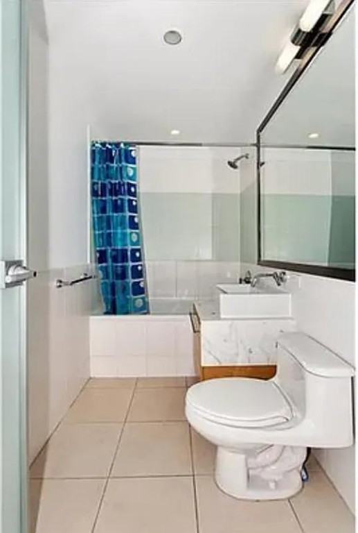 W 39th St #23H - Photo 7 of 9