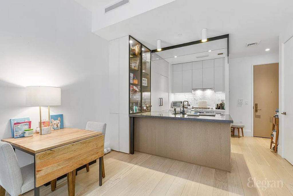 E 12th St #10G - Photo 3 of 8