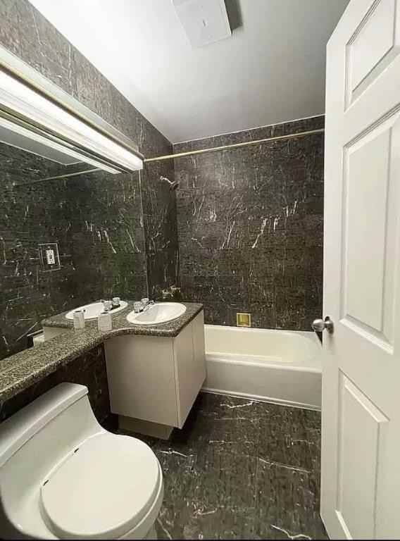 Fulton St #4G - Photo 7 of 7