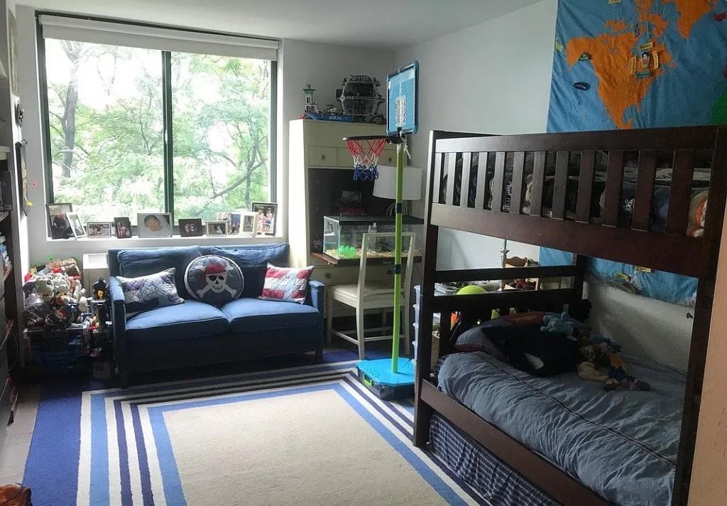 Battery Pl #519 - Photo 6 of 12