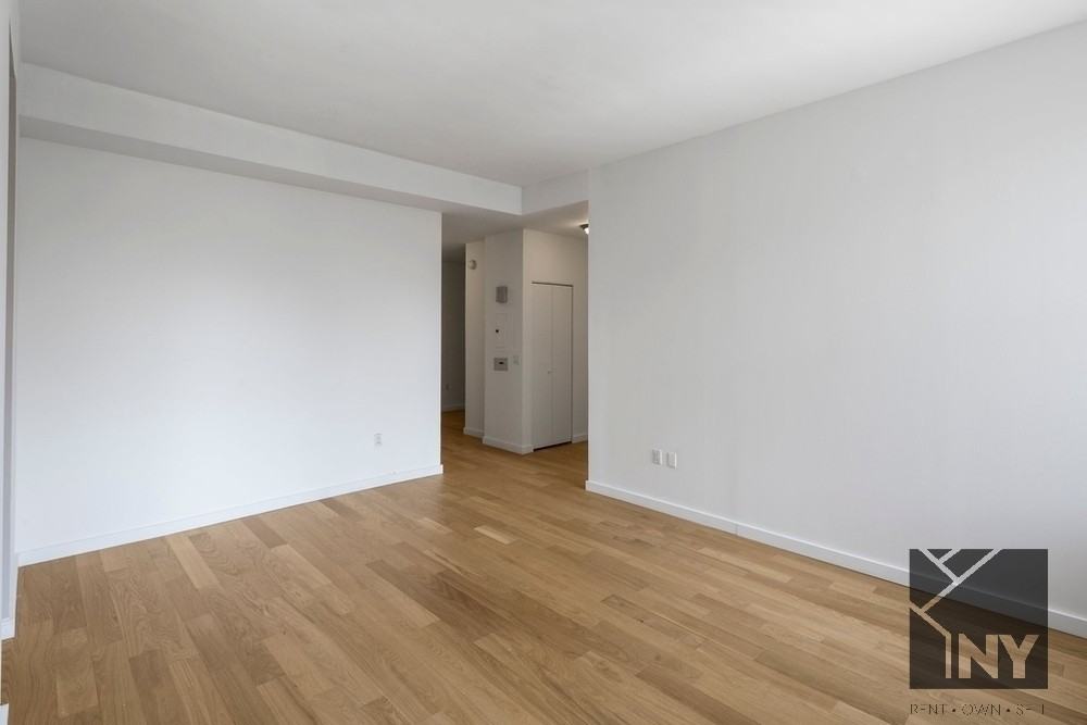 Rector Pl #15V - Photo 7 of 15