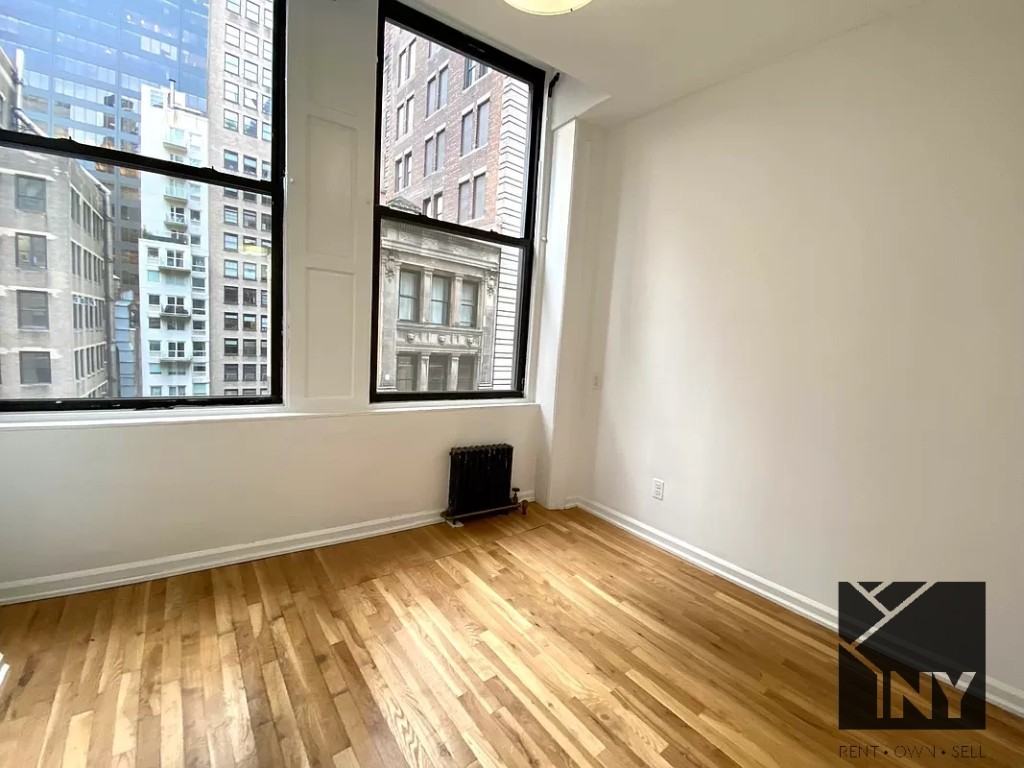 Maiden Ln #3E - Photo 4 of 7