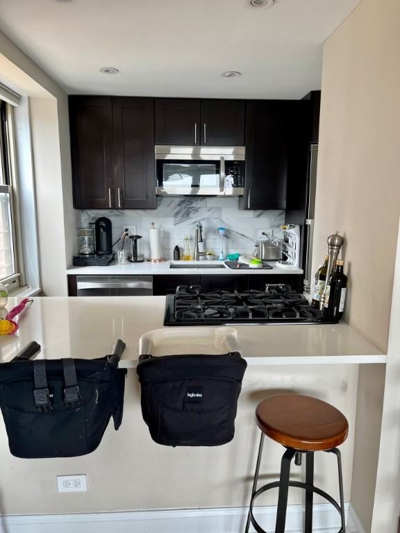 Greenwich St #3F - Photo 5 of 10