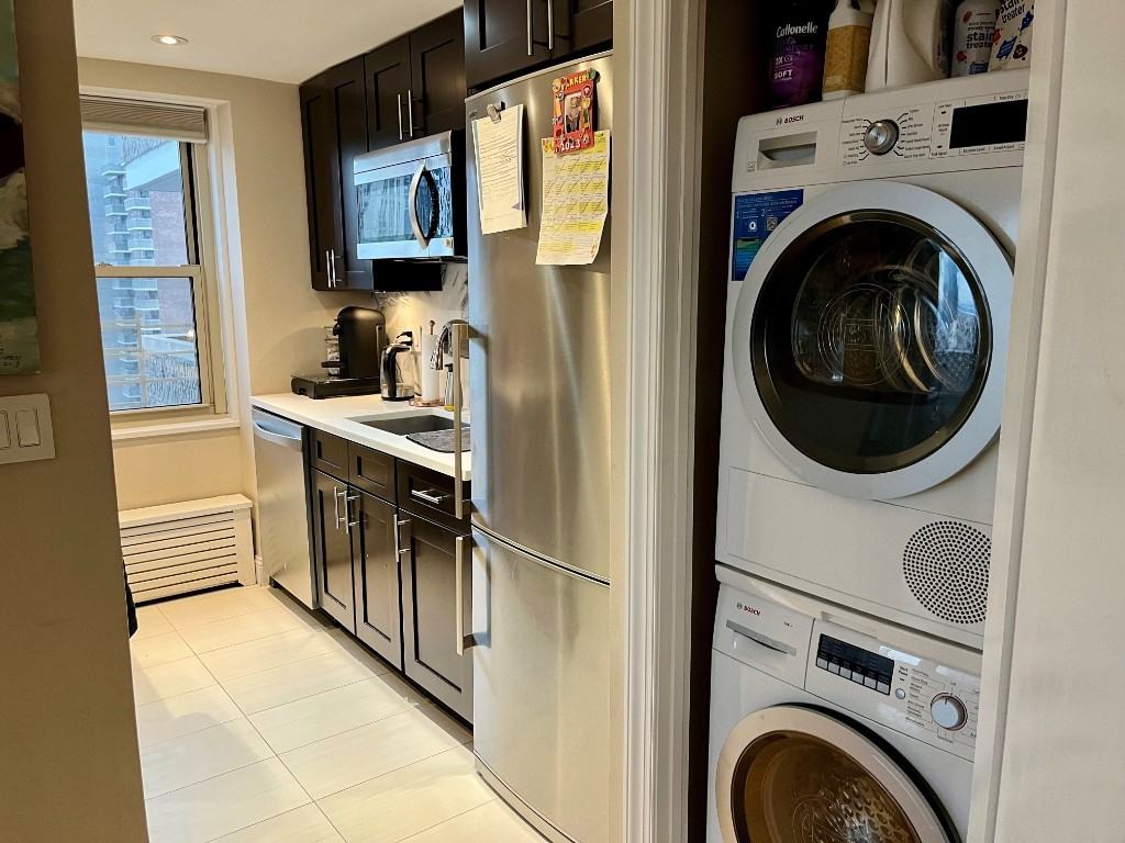 Greenwich St #3F - Photo 7 of 10