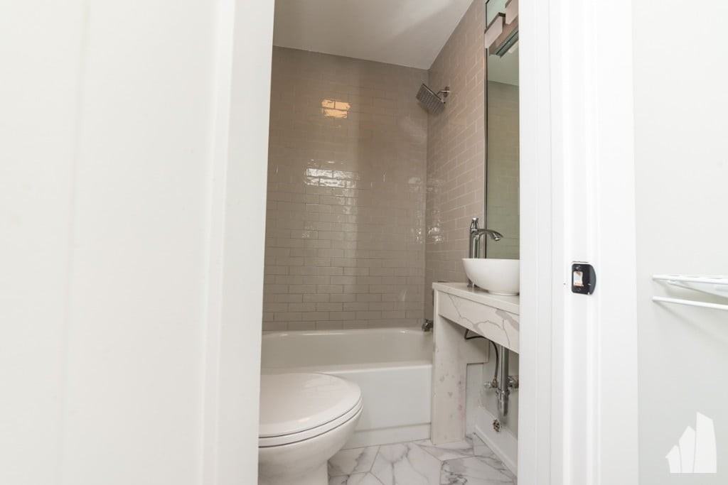 505 W Belmont Ave #6O - Photo 6 of 12