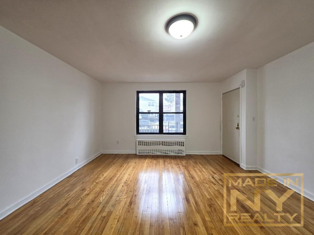 6706 197th St #1 - Photo 3 of 10