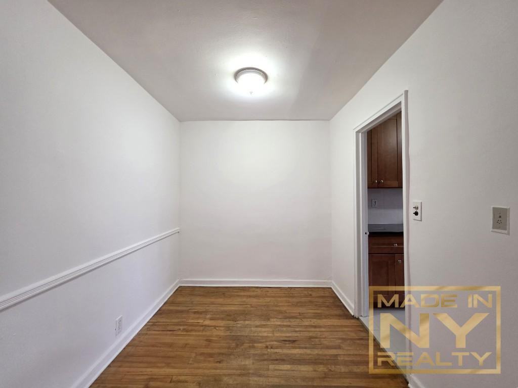 6706 197th St #1 - Photo 5 of 10