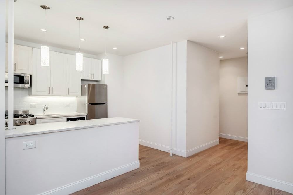 233 W 21st St #3B - Photo 3 of 8