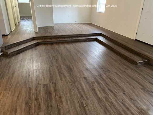 1107 Calvary St - Photo 5 of 20