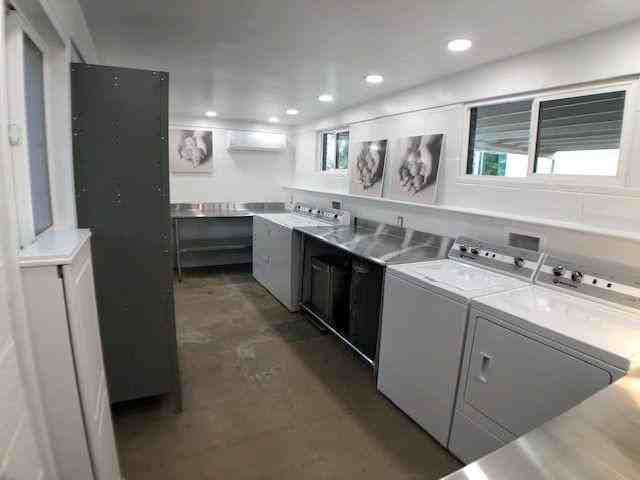 The Corner - Photo 4 of 5