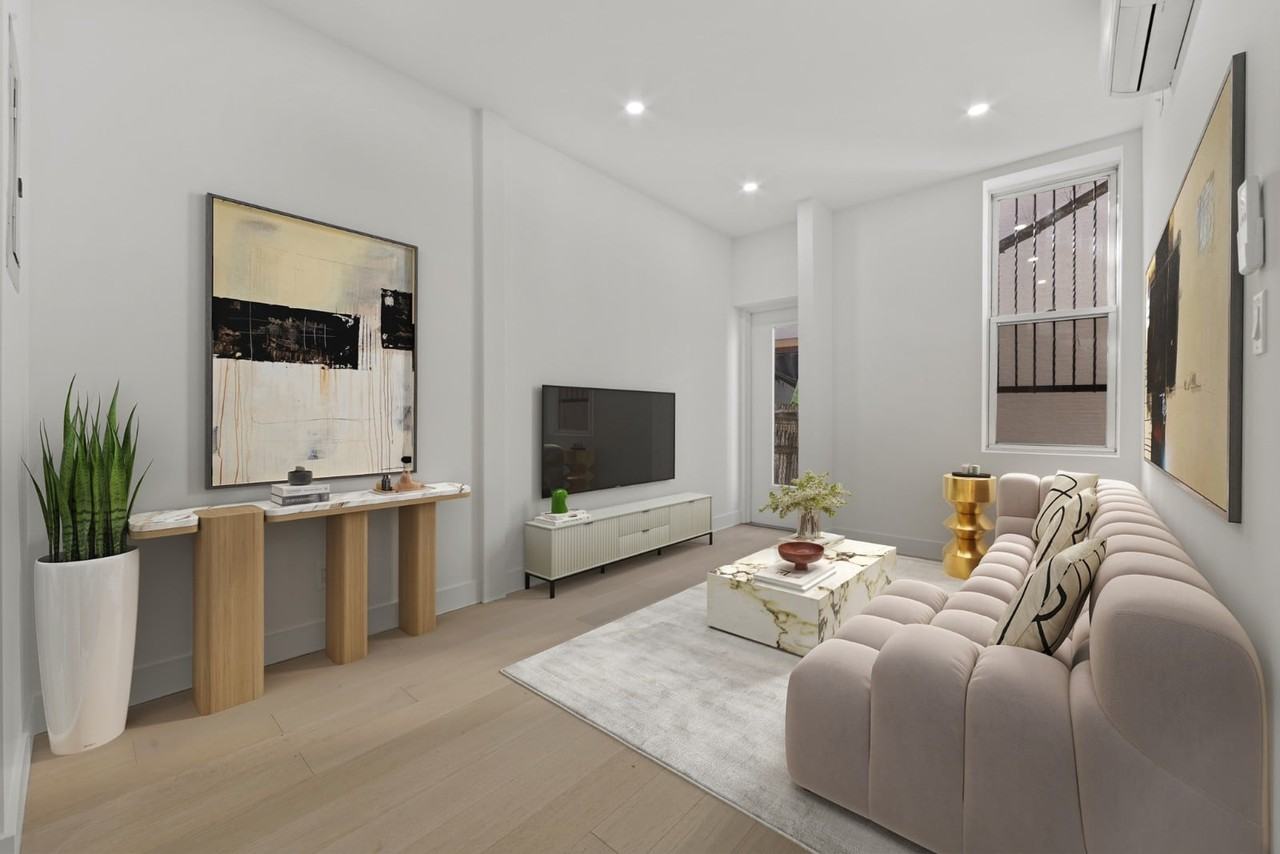 426 7th Ave #5 - Photo 2 of 7